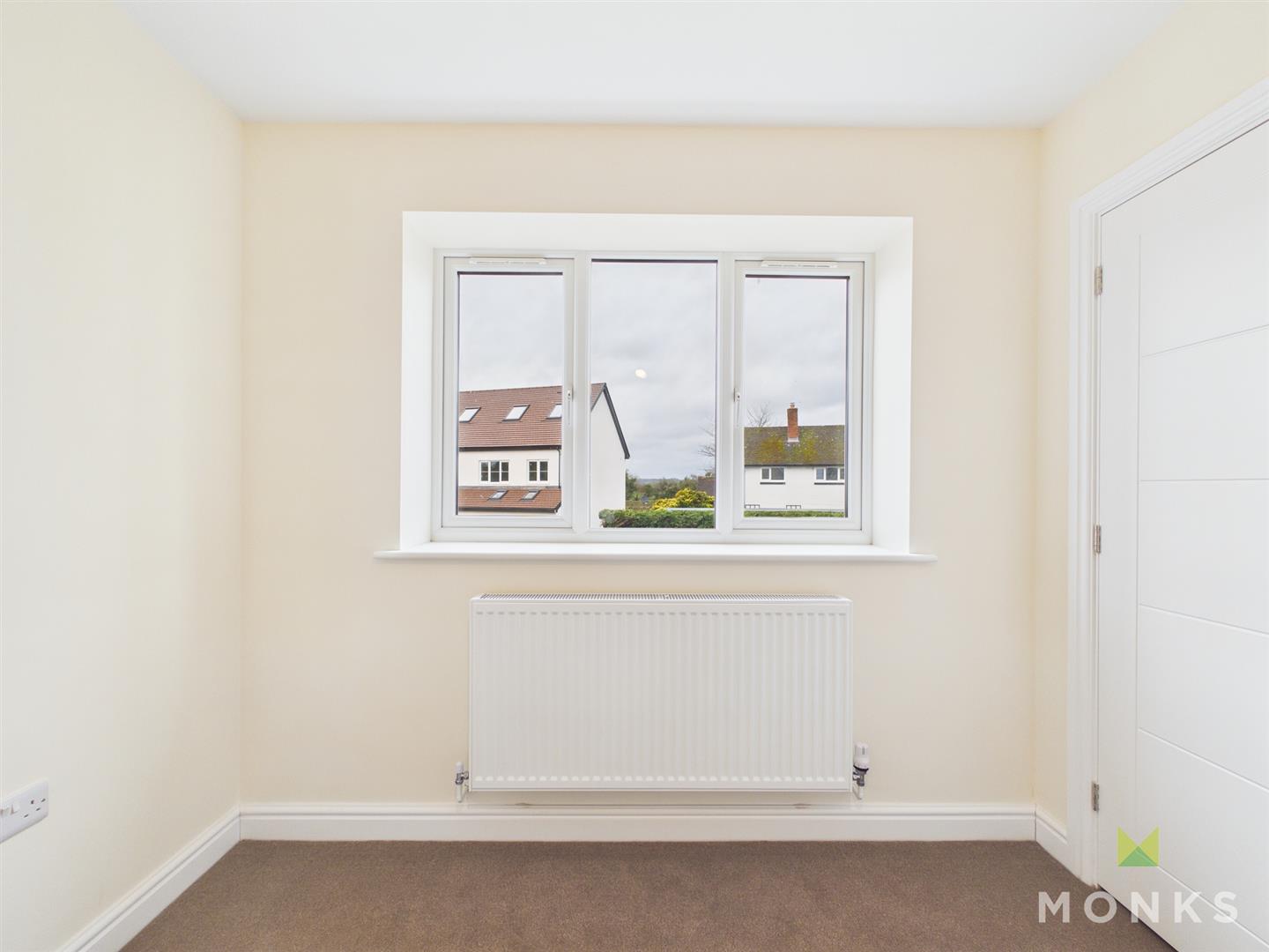 17 Queensway, Shrewsbury, SY4 1BD For Sale